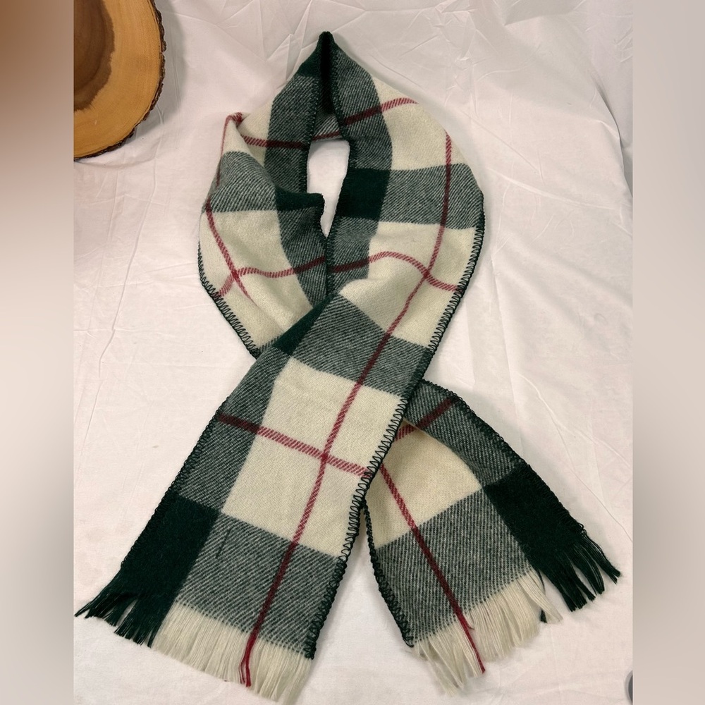 Amana Woolen‎ Mills Red and Green Plaid Wool Scarf Made in USA